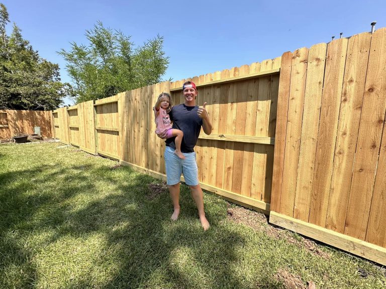 Best Fences for Manvel Weather | Compare Materials & Durability